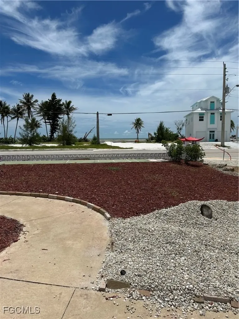 106 Hibiscus Drive Fort Myers Beach FL 33931