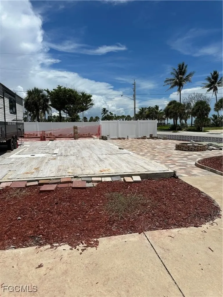 106 Hibiscus Drive Fort Myers Beach FL 33931