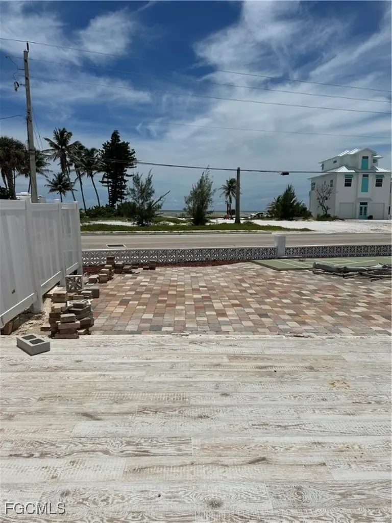 106 Hibiscus Drive Fort Myers Beach FL 33931