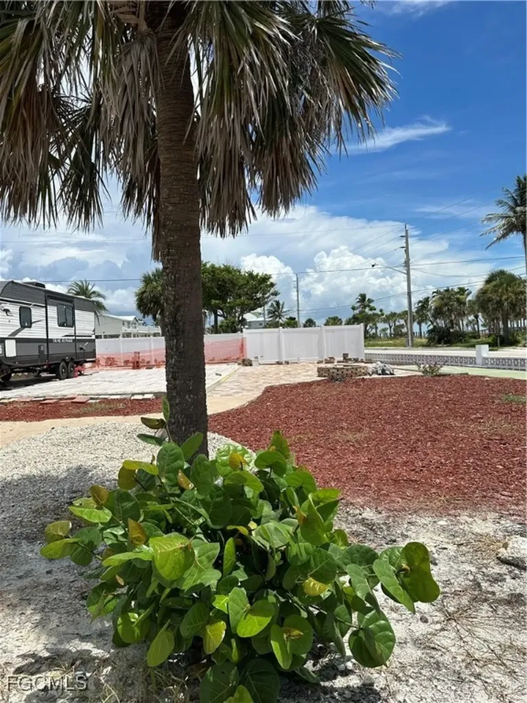 106 Hibiscus Drive Fort Myers Beach FL 33931