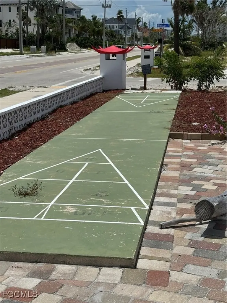 106 Hibiscus Drive Fort Myers Beach FL 33931