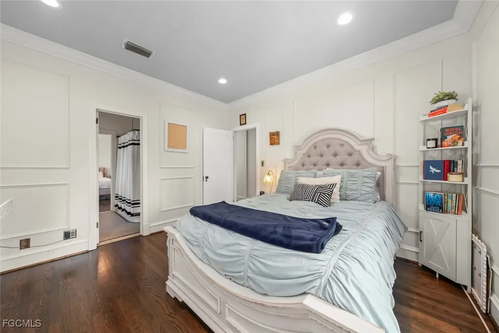 1226 Wales Drive Fort Myers FL 33901