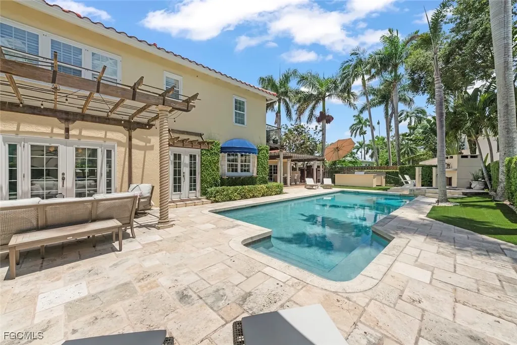 1226 Wales Drive Fort Myers FL 33901