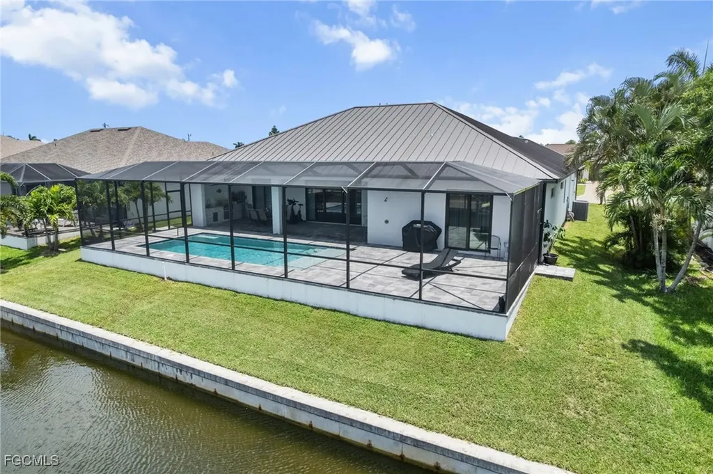 3022 SW 24th Avenue Cape Coral FL 33914