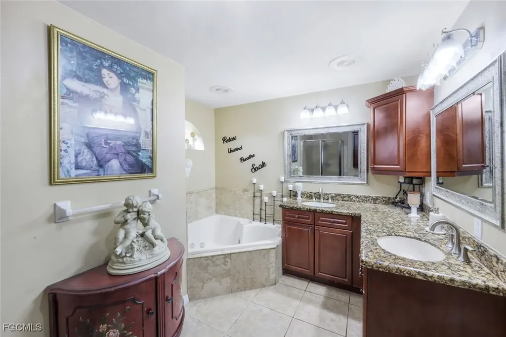 2310 SW 53rd Street Cape Coral FL 33914