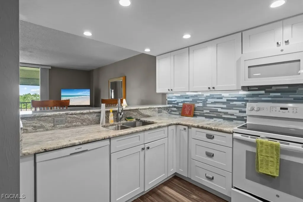 3460 N Key Drive North Fort Myers FL 33903