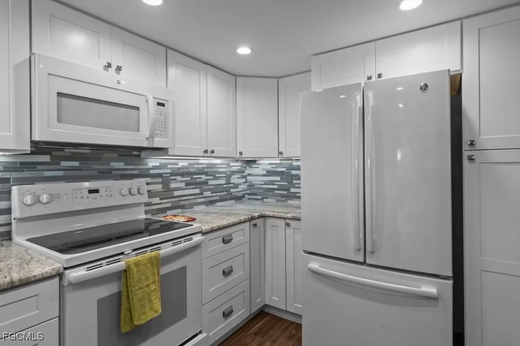 3460 N Key Drive North Fort Myers FL 33903