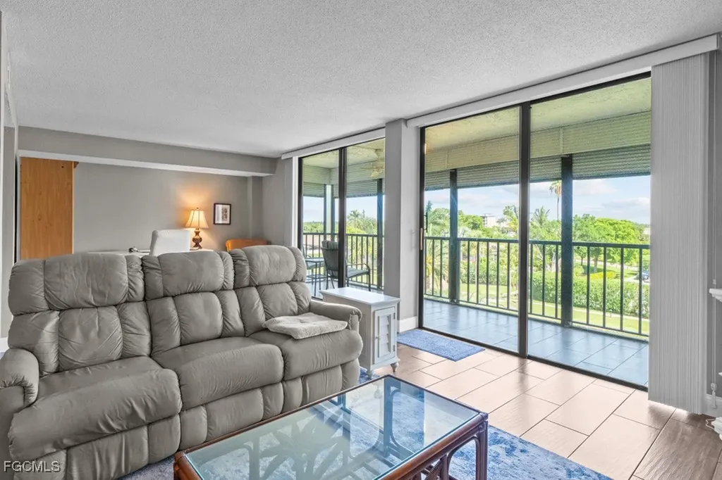 3460 N Key Drive North Fort Myers FL 33903