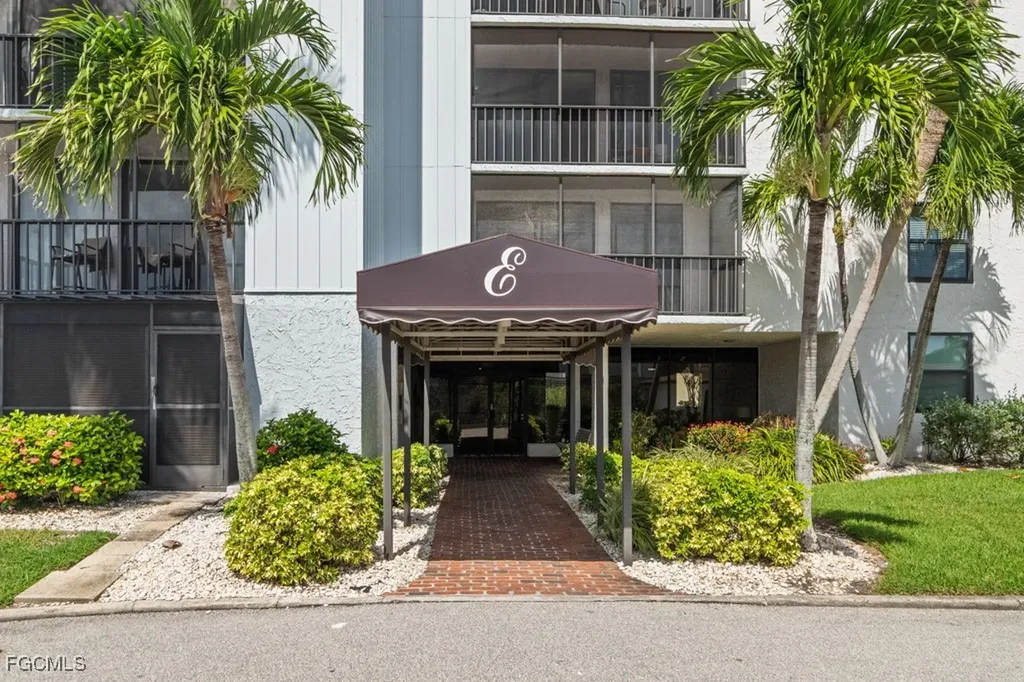 3460 N Key Drive North Fort Myers FL 33903