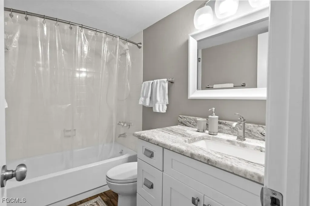 3460 N Key Drive North Fort Myers FL 33903