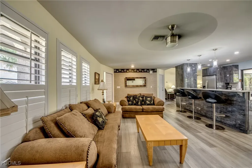 912 SW 54th Lane Cape Coral FL 33914