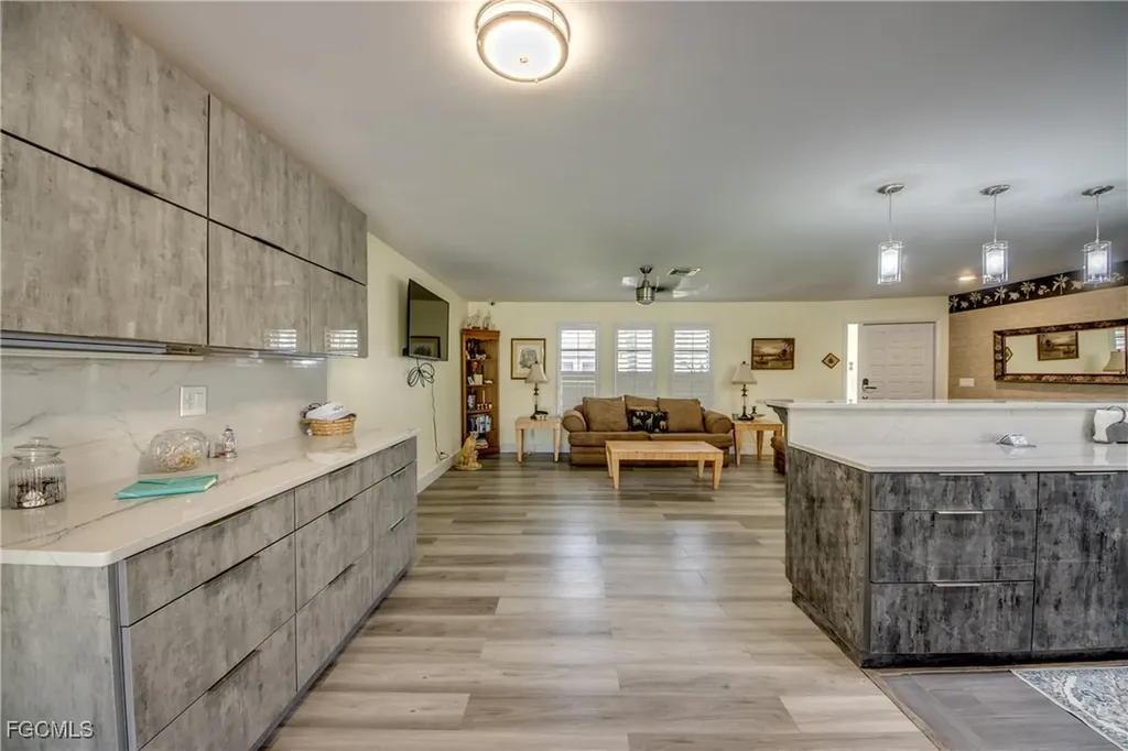 912 SW 54th Lane Cape Coral FL 33914