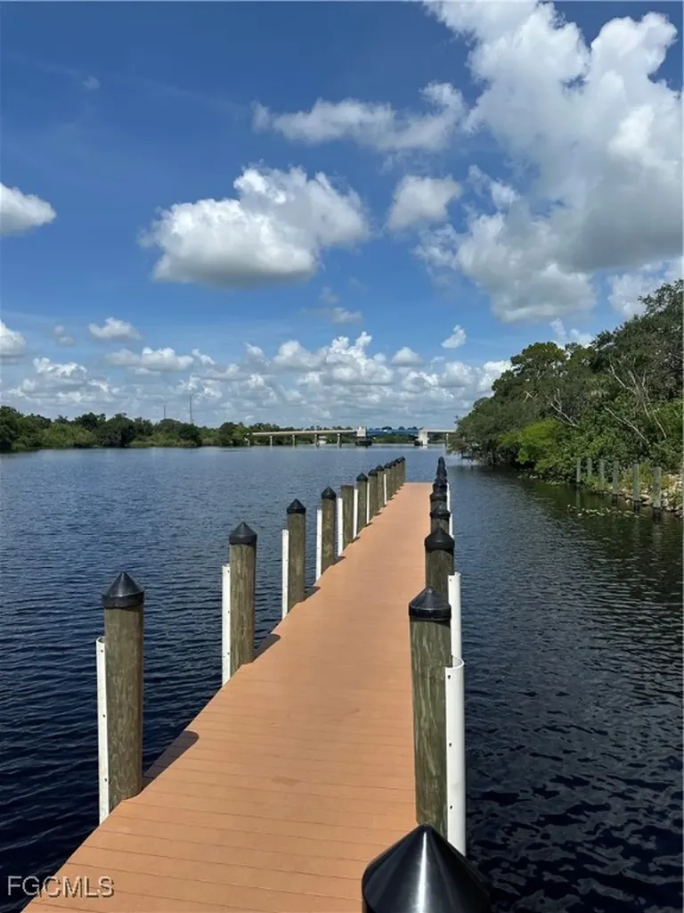 5 Aloe Street Alva FL 33920