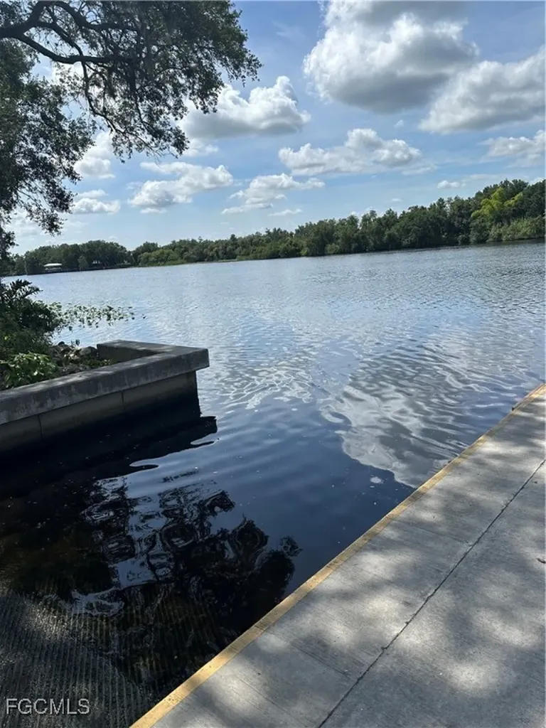 5 Aloe Street Alva FL 33920