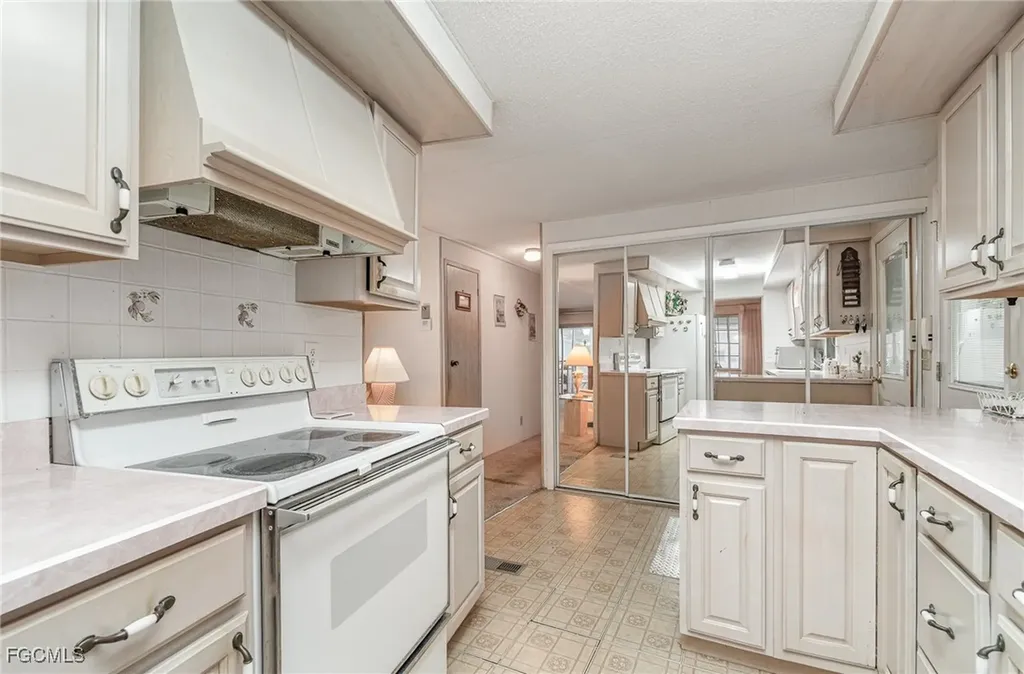 5 Aloe Street Alva FL 33920