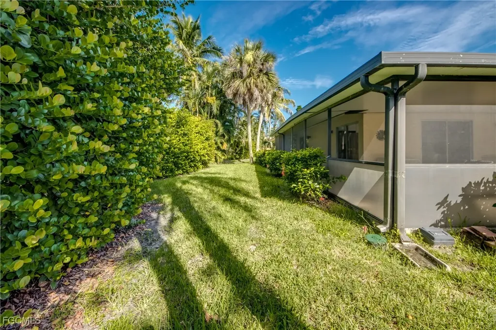 6425 Royal Woods Drive Fort Myers FL 33908