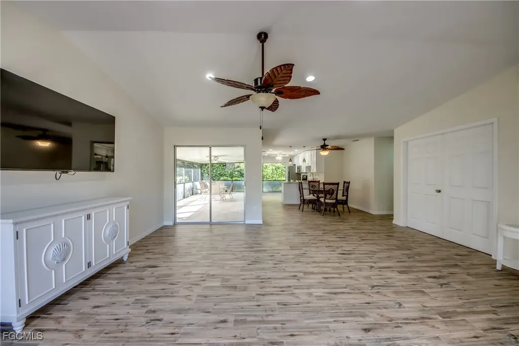 6425 Royal Woods Drive Fort Myers FL 33908