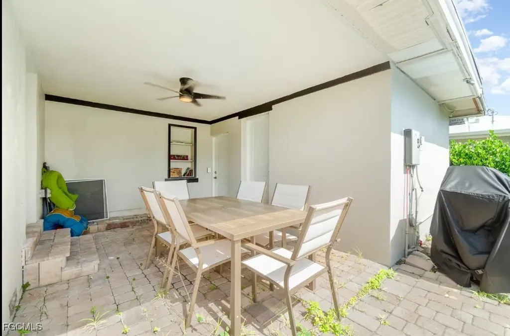 203 Kingston Drive Fort Myers FL 33905