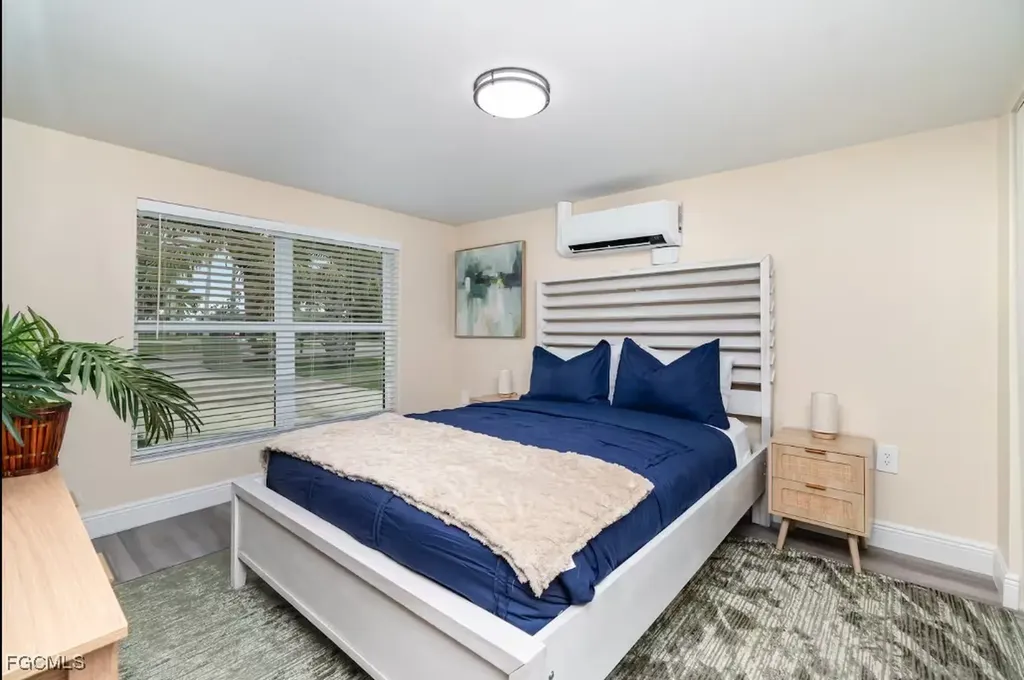203 Kingston Drive Fort Myers FL 33905