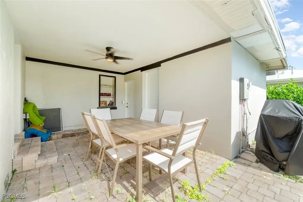 203 Kingston Drive Fort Myers FL 33905