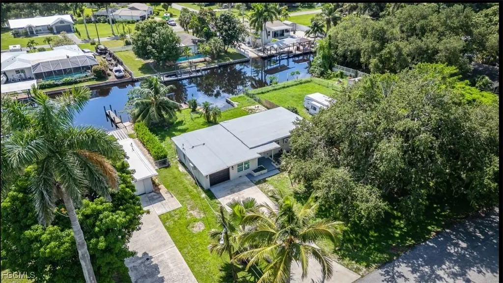 203 Kingston Drive Fort Myers FL 33905