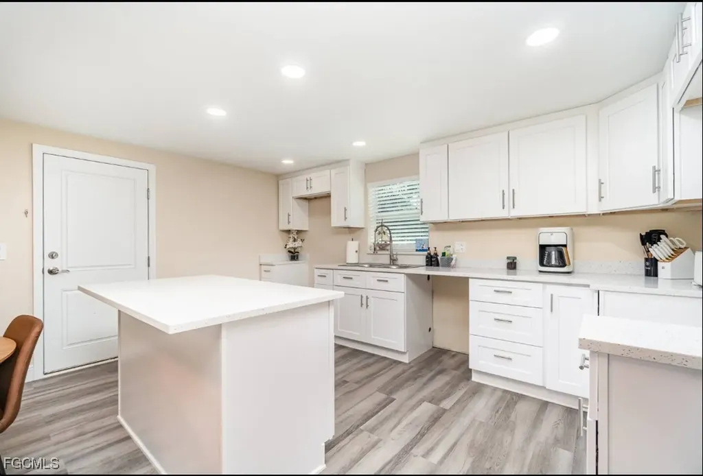 203 Kingston Drive Fort Myers FL 33905