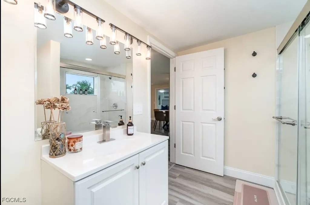 203 Kingston Drive Fort Myers FL 33905