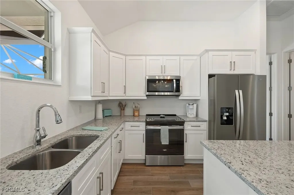 154 SE 20th Street Cape Coral FL 33990