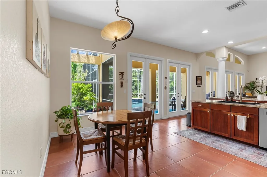 47 Jacaranda Parkway E Cape Coral FL 33909