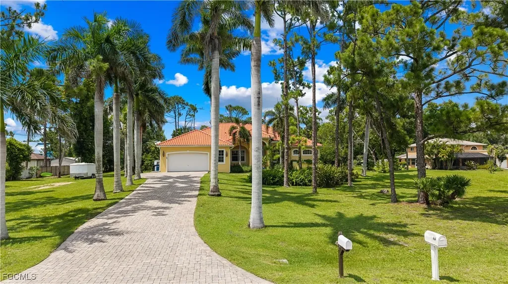 47 Jacaranda Parkway E Cape Coral FL 33909