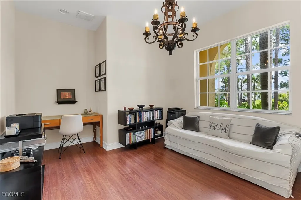 47 Jacaranda Parkway E Cape Coral FL 33909