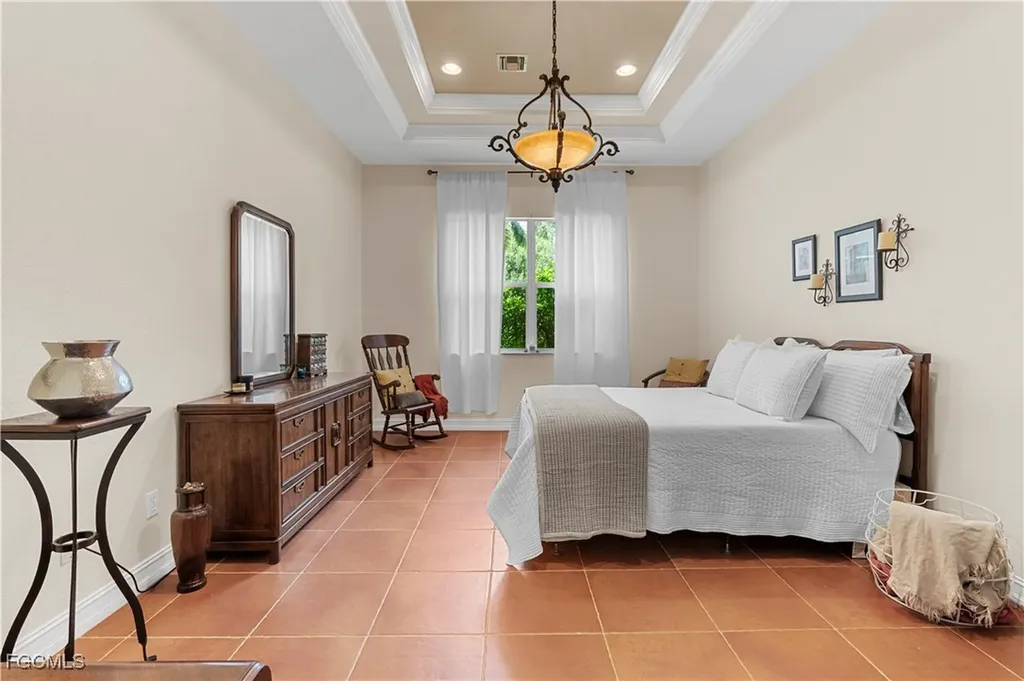 47 Jacaranda Parkway E Cape Coral FL 33909