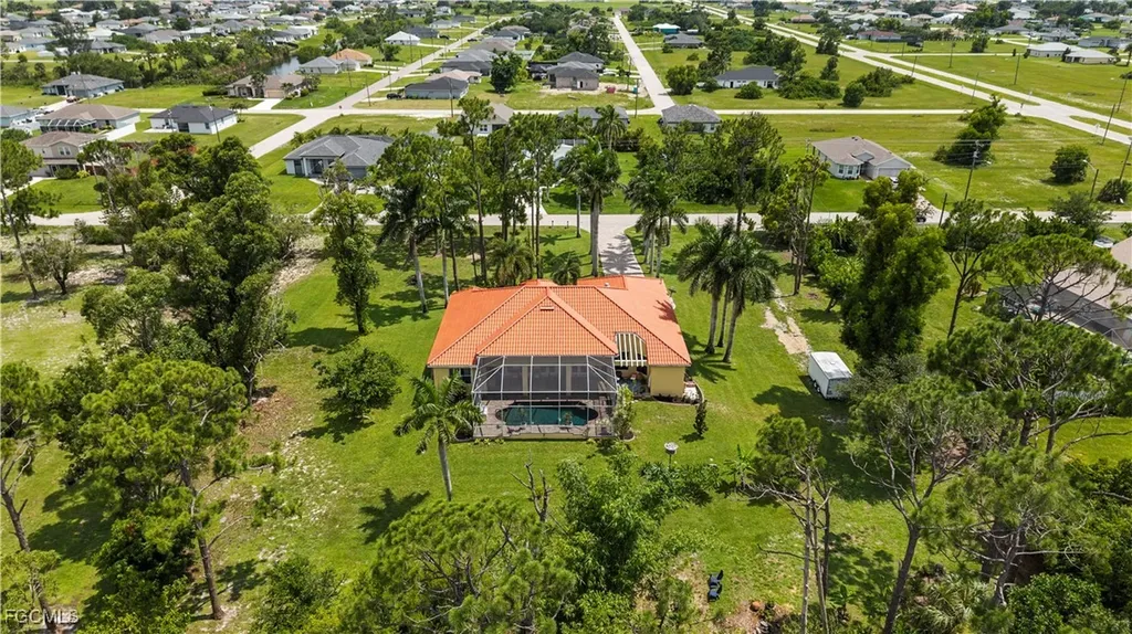 47 Jacaranda Parkway E Cape Coral FL 33909