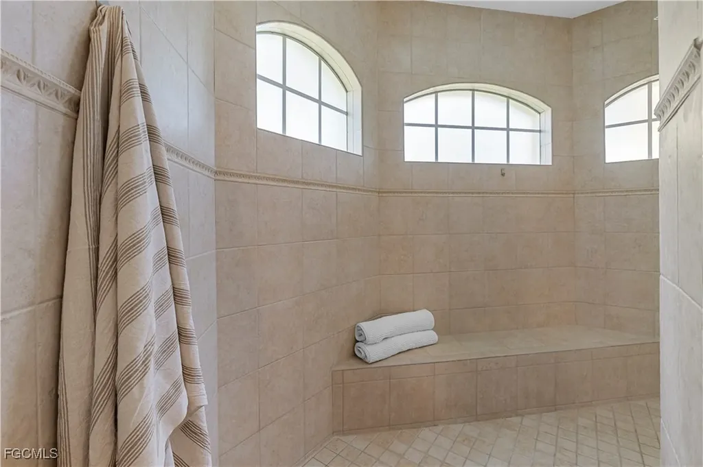 47 Jacaranda Parkway E Cape Coral FL 33909