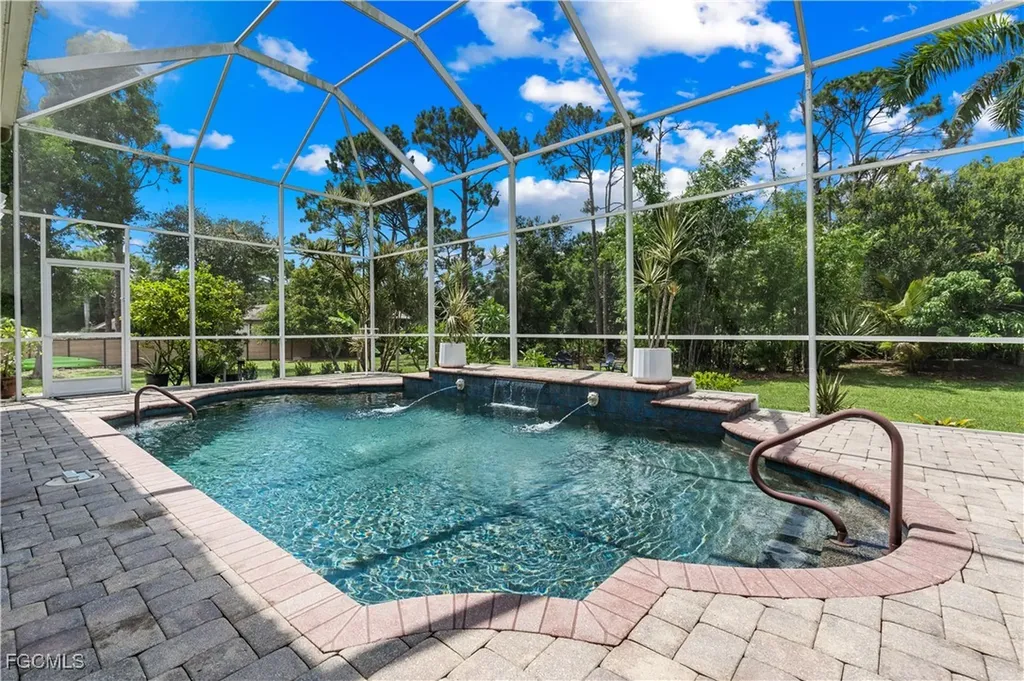 47 Jacaranda Parkway E Cape Coral FL 33909