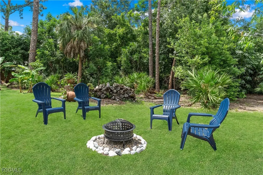 47 Jacaranda Parkway E Cape Coral FL 33909