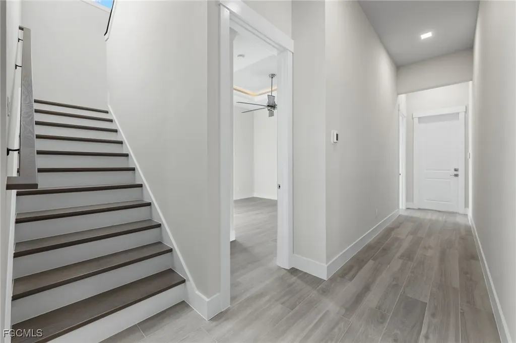 2129 Cape Coral Parkway W Cape Coral FL 33914