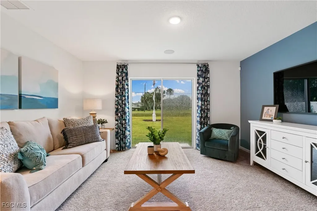 2625 NE 7th Place Cape Coral FL 33909