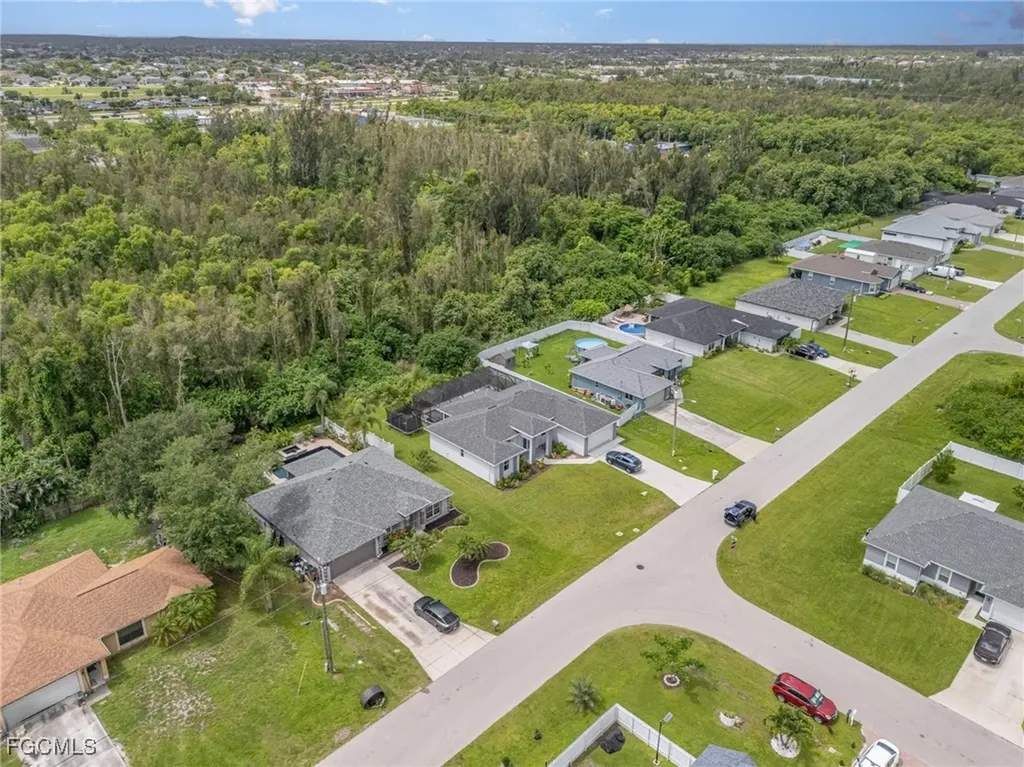 142 NE 4th Street Cape Coral FL 33909