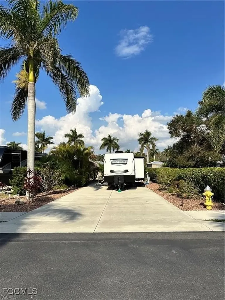 10327 Prairie Iris Trail Fort Myers FL 33905