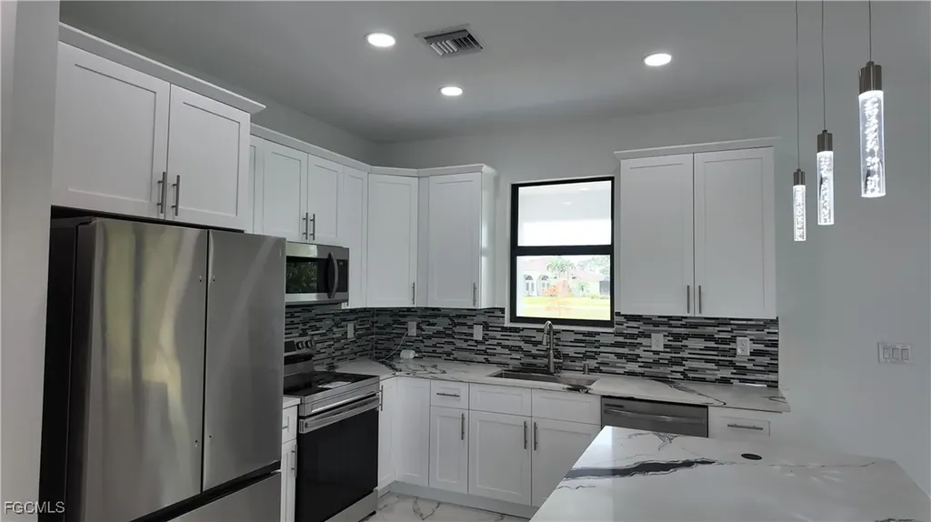 1708 El Dorado Boulevard N Cape Coral FL 33993