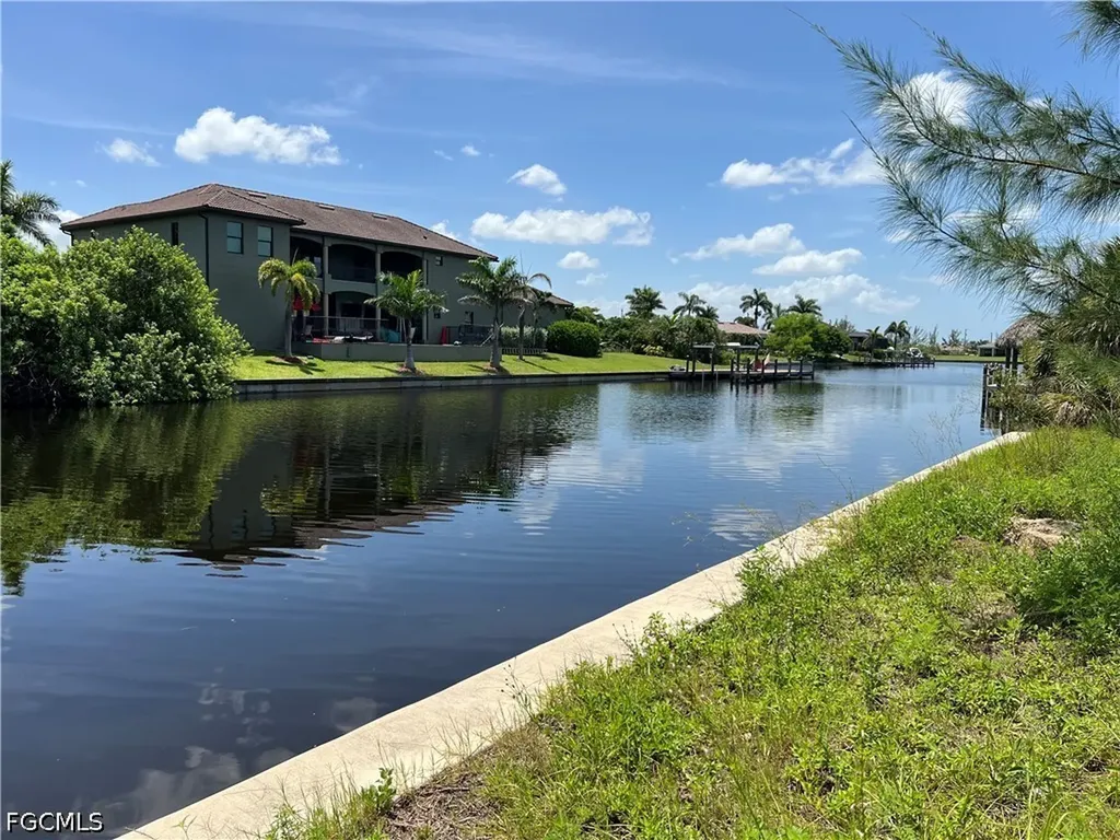 2021 Old Burnt Store Road N Cape Coral FL 33993