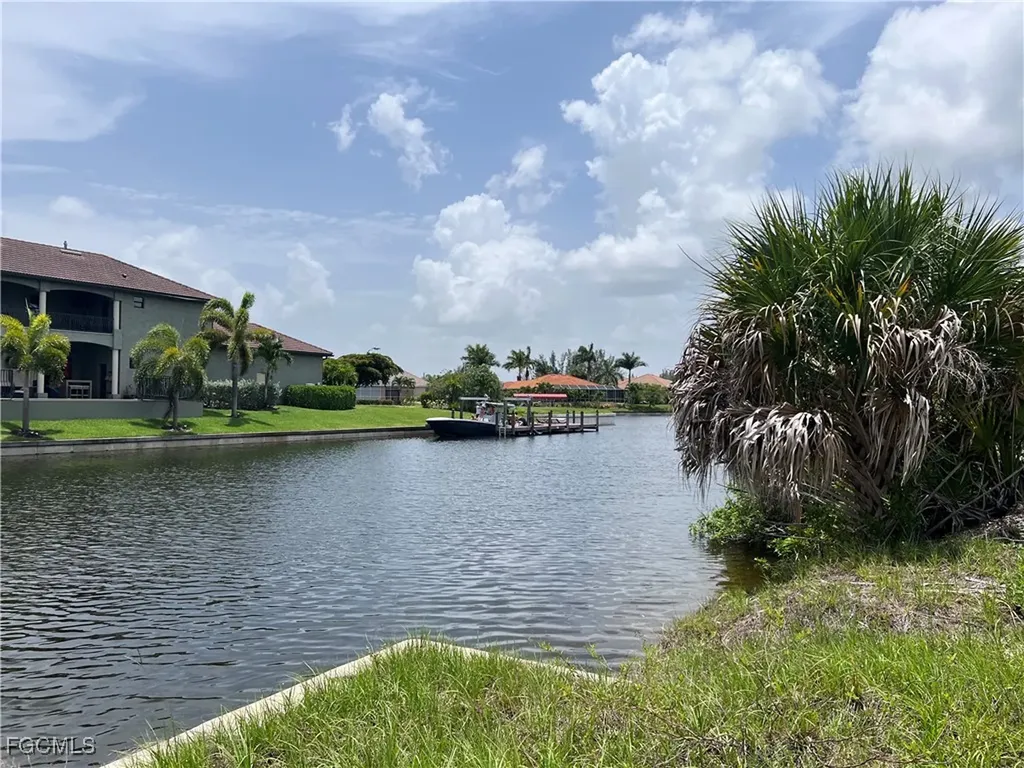 2021 Old Burnt Store Road N Cape Coral FL 33993