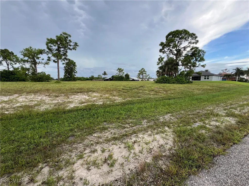 2710 NW 25th Lane Cape Coral FL 33993