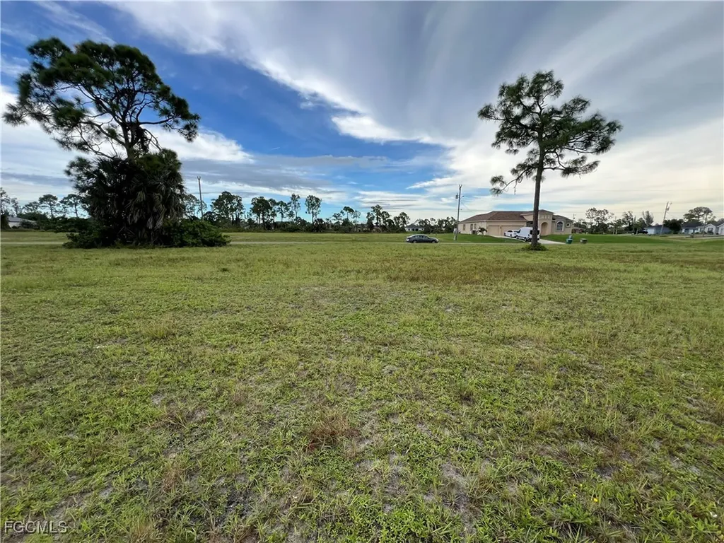 2710 NW 25th Lane Cape Coral FL 33993