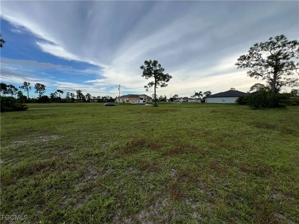 2710 NW 25th Lane Cape Coral FL 33993