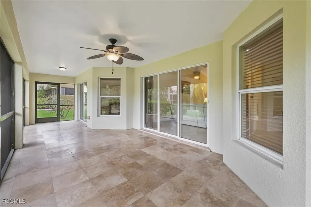 2448 Miracle Parkway Cape Coral FL 33914