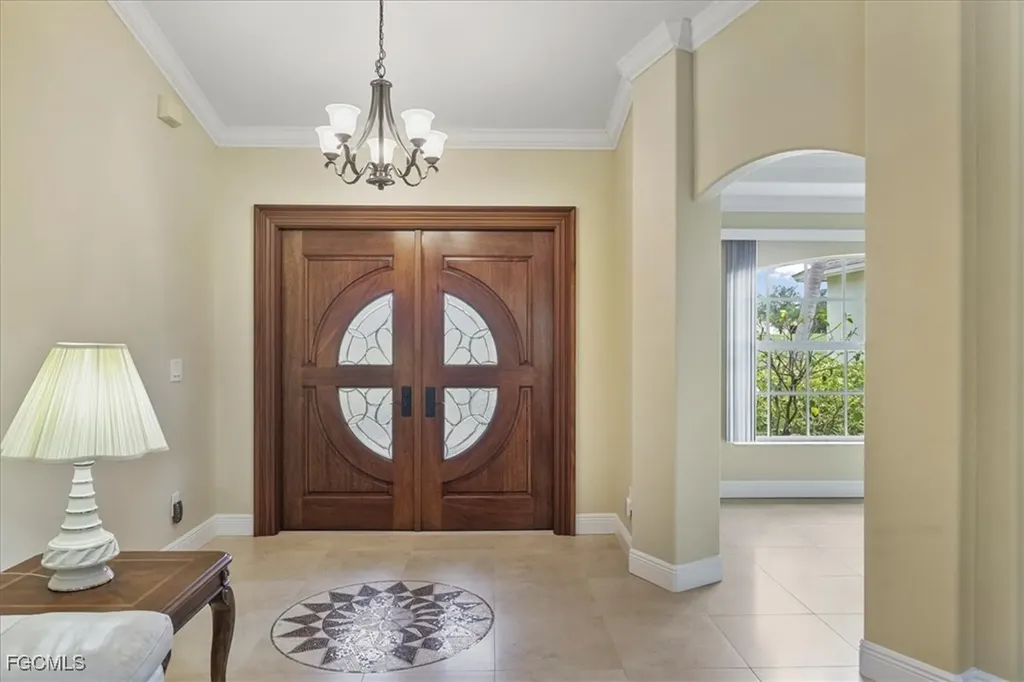 2448 Miracle Parkway Cape Coral FL 33914