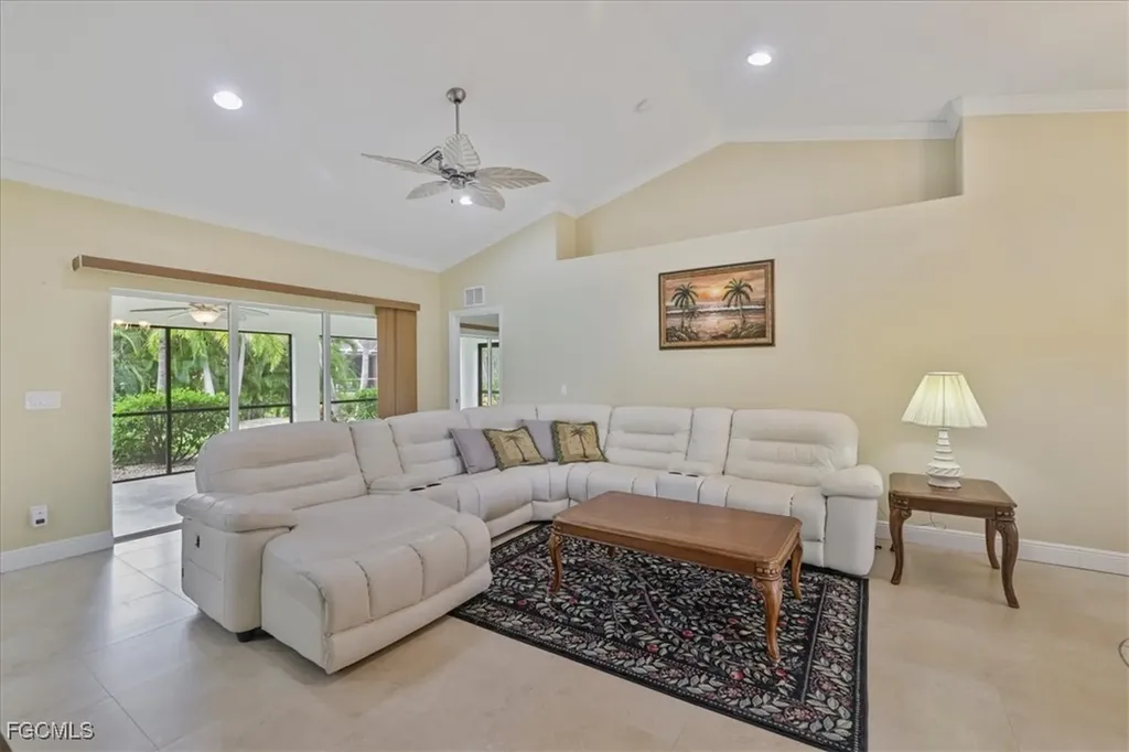 2448 Miracle Parkway Cape Coral FL 33914