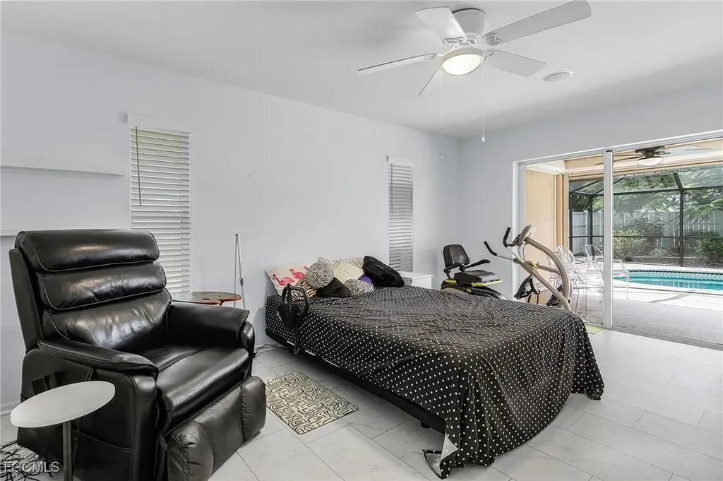 2920 SE 22nd Place Cape Coral FL 33904